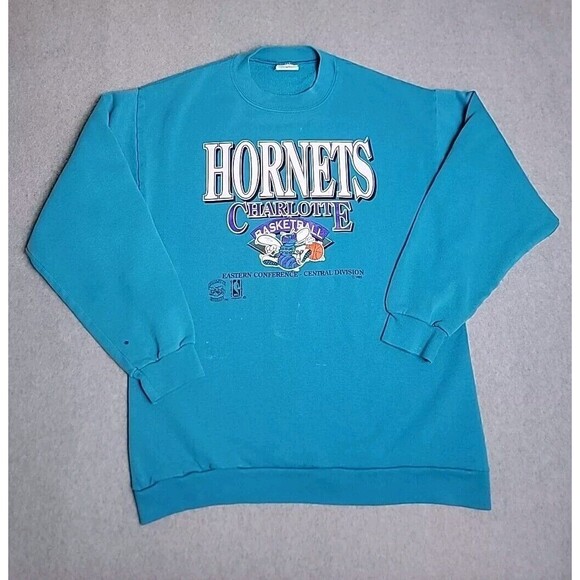 Sports Specialties Other - VTG NBA Charlotte Hornets Sweater Sweatshirt Mens L Blue Basketball Crewneck 90s